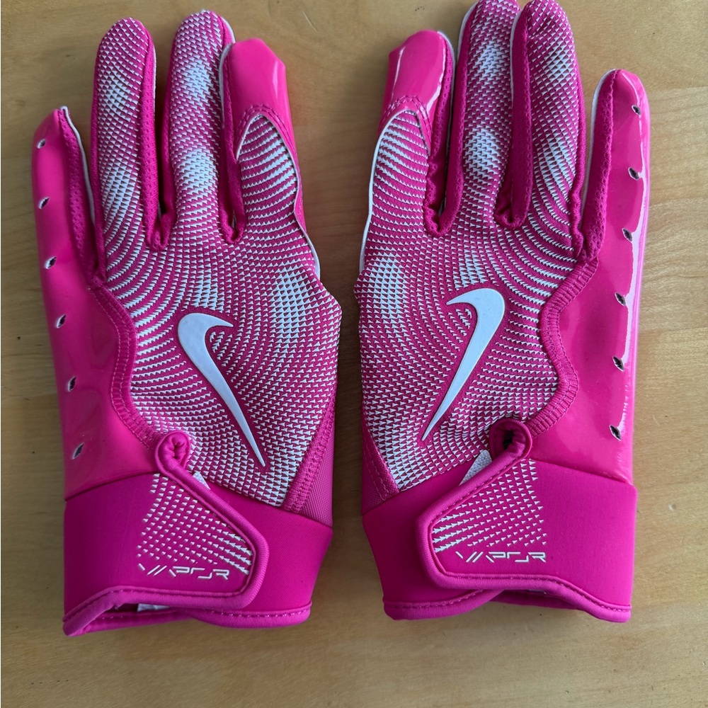 Nike Pink and White Sports Gloves